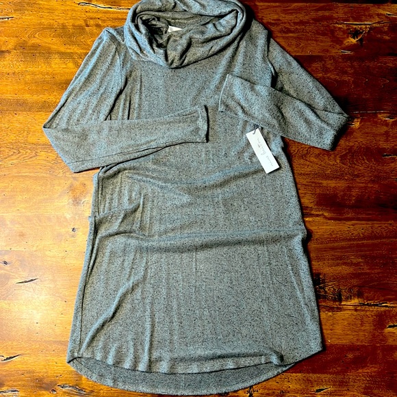 Black Long Sleeve Cowl Neck Hacci Drawstring Dress main image 1